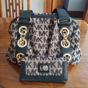 Almost new two for one Michael Kors satchel handbag bundle gold black!
